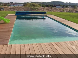 00c bazen-ze-systemu-izoblok