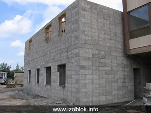 16b hostel trebesin praha 02