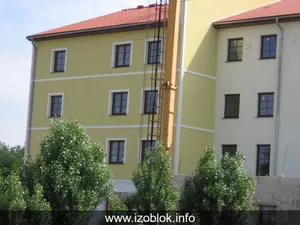 16e hostel trebesin praha 05